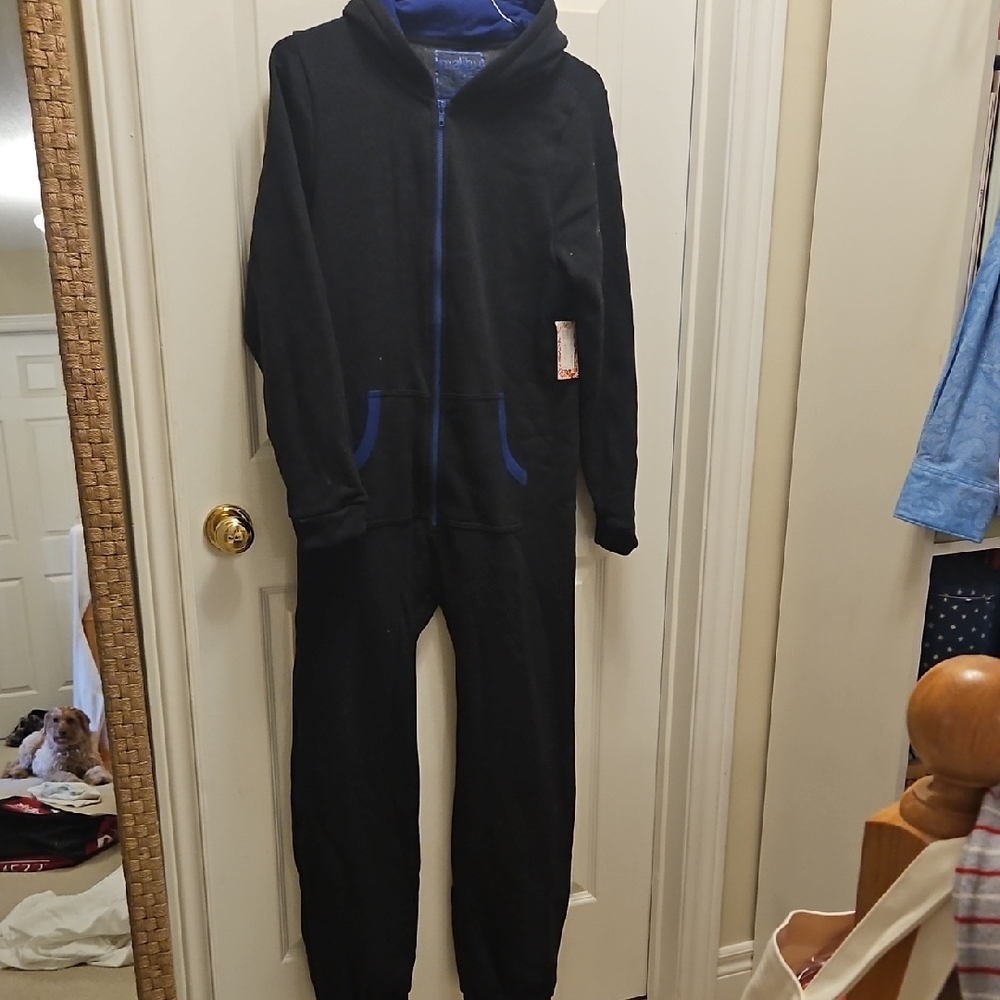 Malibu Sugar Sweatshirt Onesie.  So Cozy.  Kids Large